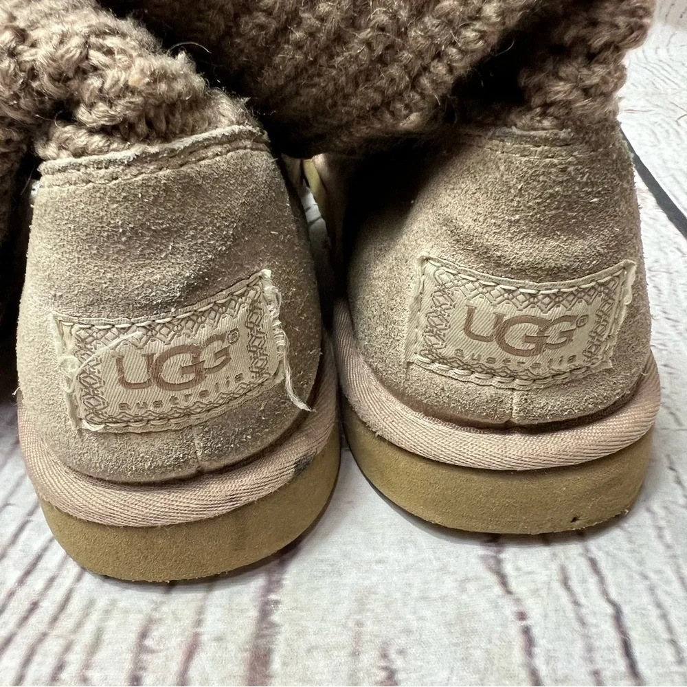 Ugg Classic Cardy Knit Sweater Boots Size 6